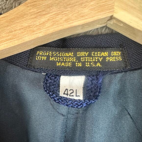 LL Bean Navy Blue Wool Blazer Sport Coat Jacket Gold Tone Buttons 42L 42 Long - Picture 6 of 11